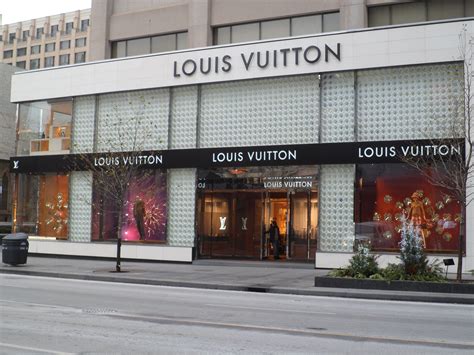 Louis Vuitton outlet canada